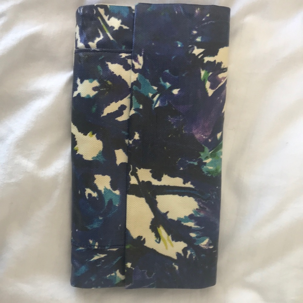 Kenneth Cole clutch